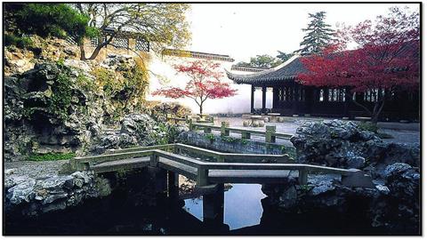 图片古典园林中的假山