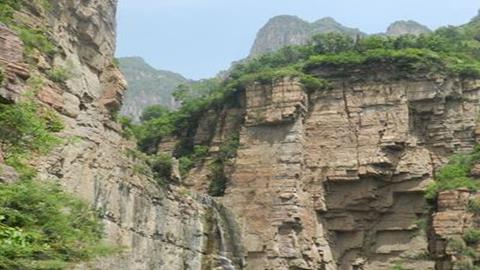 图片太行山山石