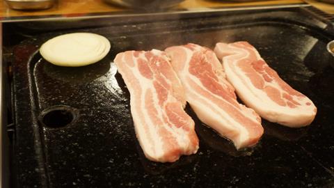 图片脂肪含量较多的食品-五花肉