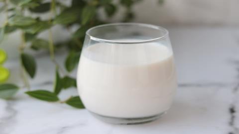 图片蛋白质含量较多的食品-纯奶