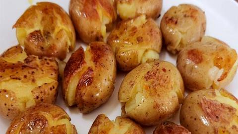 图片糖类含量较多的食品-土豆