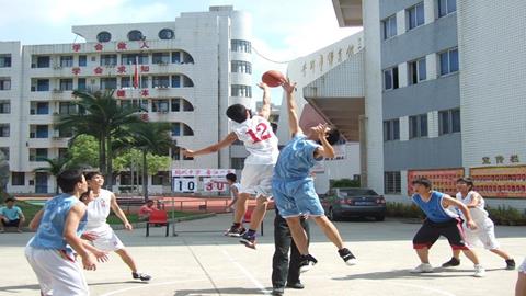 图片中学生活-课后