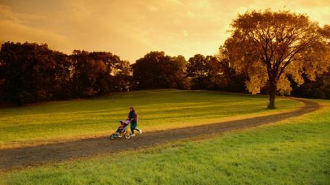 图片秋天的游人