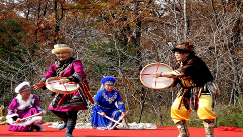 图片赫哲族人跳舞