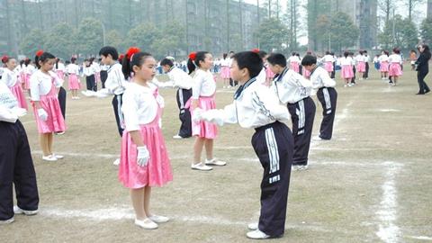 图片校园集体舞