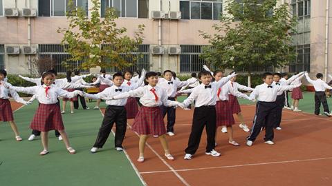 图片校园集体舞