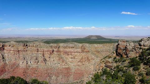 图片雄奇的东非大裂谷