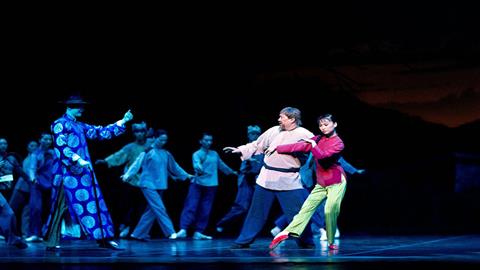 图片白毛女—黄世仁迫害